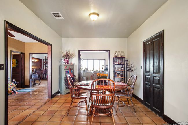 2148 County Road 220, Home with 3 bedrooms, 2 bathrooms and null parking in Floresville TX | Image 11