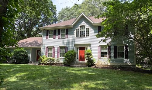 17 High Ridge Dr, Pawcatuck, CT, 06379-1238 | Card Image
