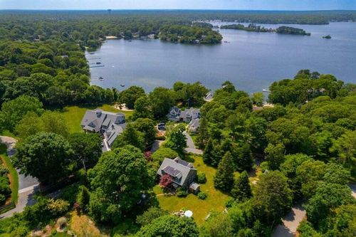 58 Loomis Ln, Centerville, MA, 02632-2506 | Card Image