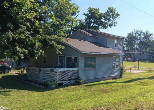 976 Lillian St, Ottumwa, IA, 52501-5521 | Card Image