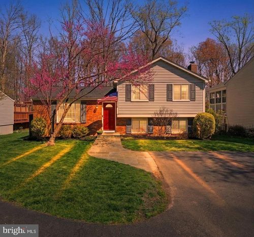 8282 Morning Dew Ct, SPRINGFIELD, VA, 22153-3812 | Card Image