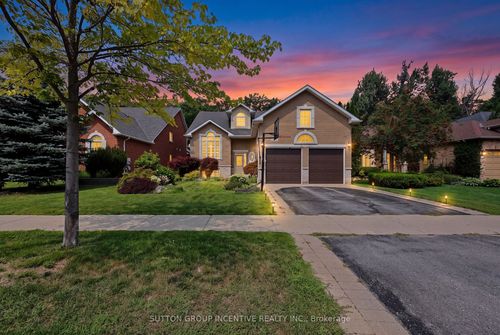102 Cumming Dr, Barrie, ON, L4N0C7 | Card Image
