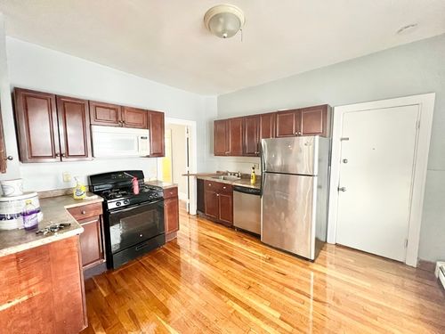 apt-2-113 Ferry St, Everett, MA, 02149-4974 | Card Image