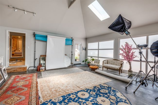 6834 Deloache Ave, House other with 2 bedrooms, 3 bathrooms and null parking in Dallas TX | Image 16