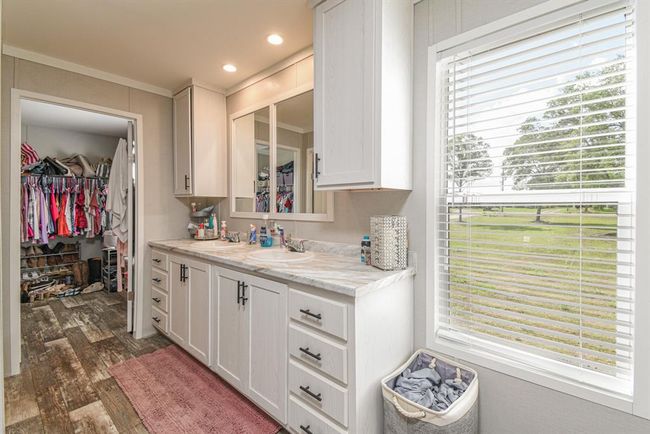 5624 Wickwillow Ln, House other with 3 bedrooms, 2 bathrooms and null parking in Alvin TX | Image 19