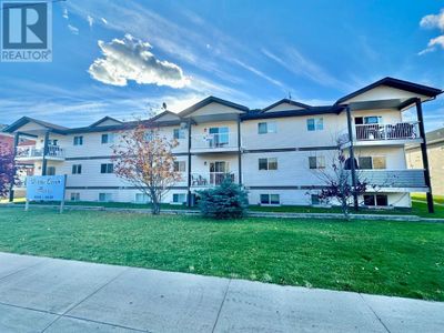 9508 99 St, Condo with 2 bedrooms, 1 bathrooms and 1 parking in Lac La Biche AB | Image 3