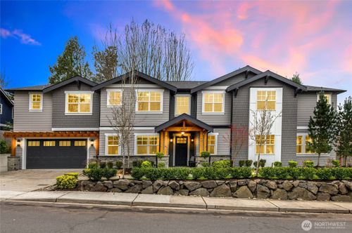 807 8th Ave S, Kirkland, WA, 98033-6702 | Card Image