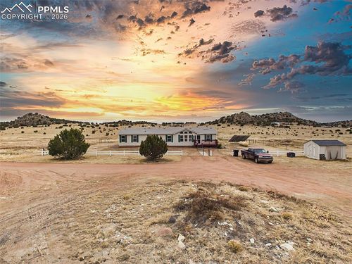 699 Cedar Hills Rd, Penrose, CO, 81240-9155 | Card Image