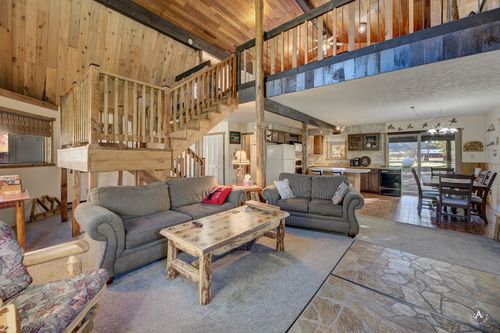 7 Meadow Ln, Cascade, MT, 59421-8221 | Card Image