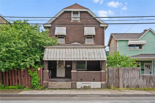 99 River Ave, Natrona Hts, PA, 15065-2672 | Card Image