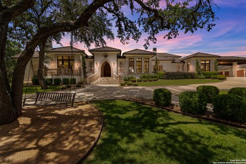 37 Old Fredericksburg Rd, Boerne, TX, 78015-8316 | Card Image