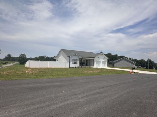 19 Emilys Way, Cadiz, KY, 42211-8297 | Card Image