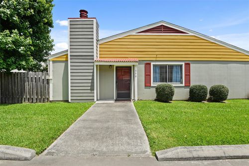 4-546 Georgetown St, Beaumont, TX, 77707-1817 | Card Image