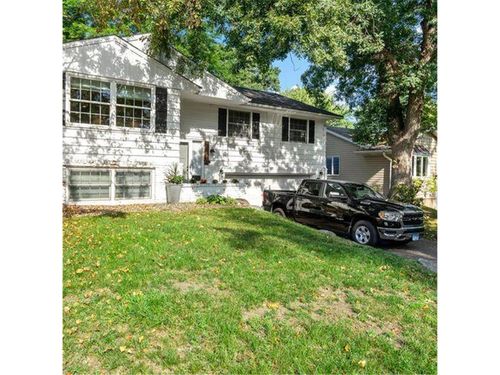 4520 Vandervork Ave, Edina, MN, 55436-1433 | Card Image