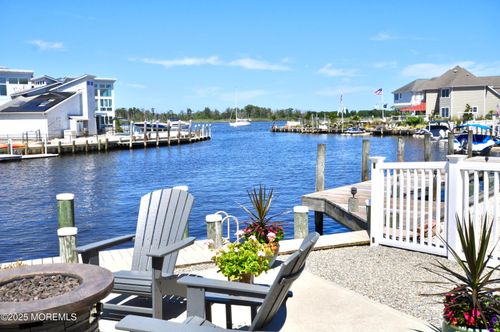 941 Mallard Dr, LANOKA HARBOR, NJ, 08734-2020 | Card Image