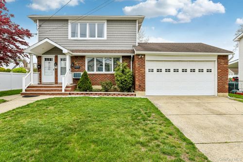183 Litchfield Avenue, Hempstead, NY, 11003 | Card Image