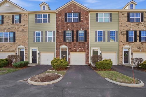 9536 Tahoe Dr, Washingtn Twp, OH, 45458-3699 | Card Image