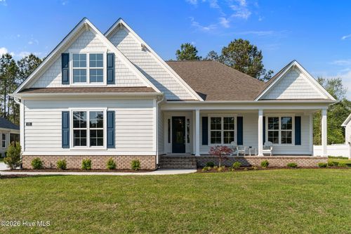 575 Stanwood Dr Se, Bolivia, NC, 28422-8304 | Card Image