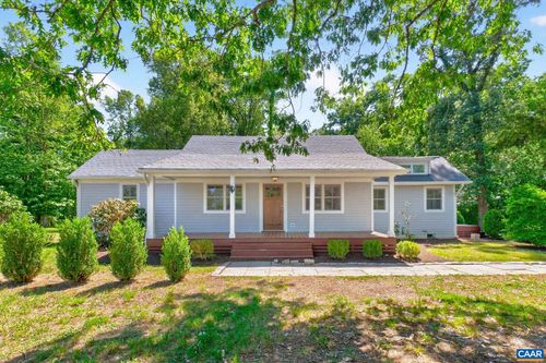 9702 Hatton Ferry Rd, Scottsville, VA, 24590-3843 | Card Image