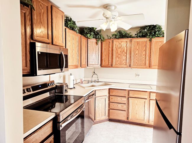GREAT WORKING KITCHEN | Image 7