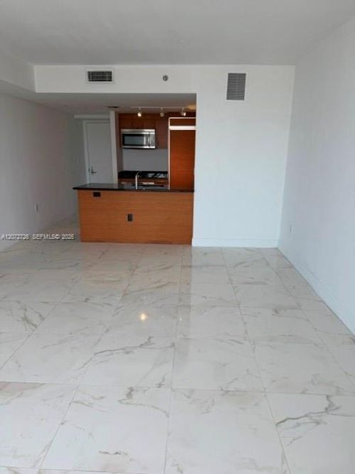 3907-50 Biscayne Blvd, Miami, FL, 33132-2905 | Card Image