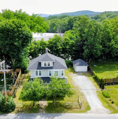 32 Smith St, Woodsville, NH, 03785-1234 | Card Image