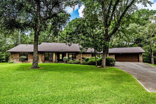 104 Oakview Cir, Huntsville, TX, 77340-8936 | Card Image