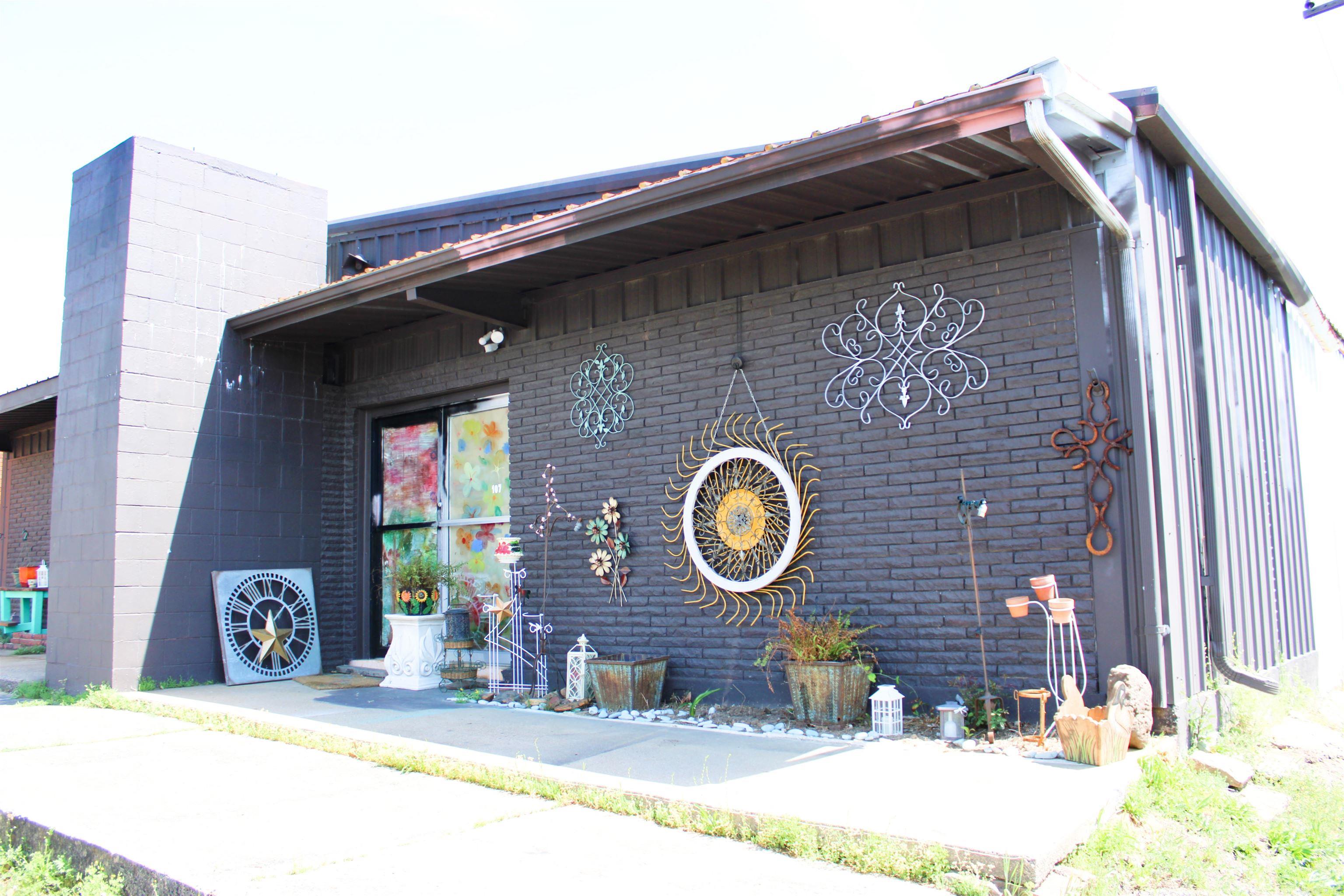 107 N 4Th St, Heber Springs, AR 72543