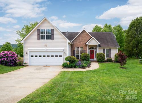 102 W Farm Creek Dr, Asheville, NC, 28806-1552 | Card Image