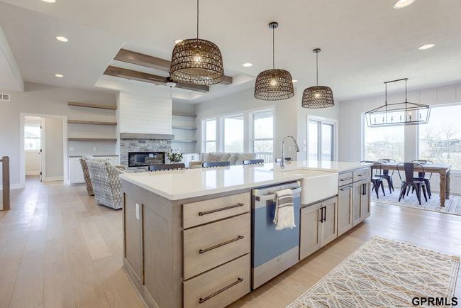 4093 George B Lake Pkwy, House other with 5 bedrooms, 4 bathrooms and 4 parking in Elkhorn NE | Image 18