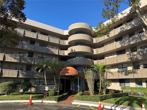 apt-102-1101 Colony Point Cir, Pembroke Pines, FL, 33026-2901 | Card Image