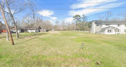 1317 Oak Hollow Dr, Dickinson, TX, 77539-3311 | Card Image