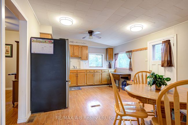 239 Nile St, House other with 4 bedrooms, 2 bathrooms and 8 parking in Stratford ON | Image 17