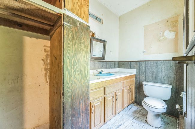 30 Mountain Ave, House other with 5 bedrooms, 2 bathrooms and 4 parking in Winsted CT | Image 13