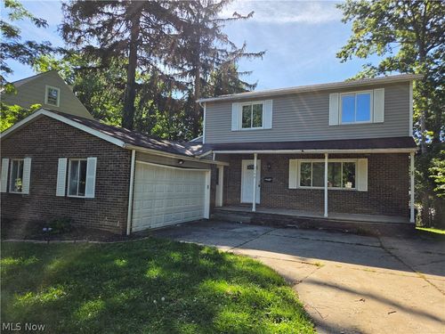 2540 Charney Rd, University Heights, OH, 44118-4403 | Card Image