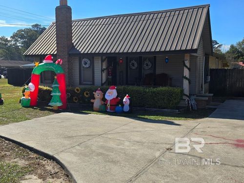 120 Florida St, East Brewton, AL, 36426-2543 | Card Image