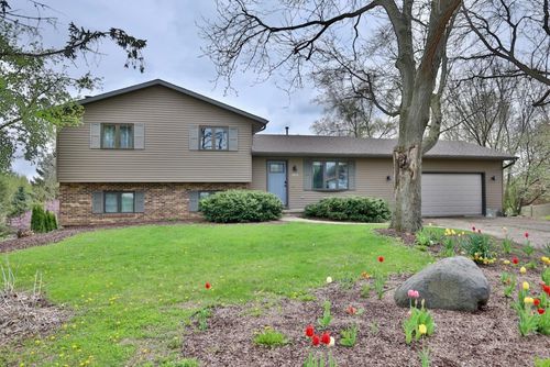 2613 Cochise Trl, Fitchburg, WI, 53711-4707 | Card Image