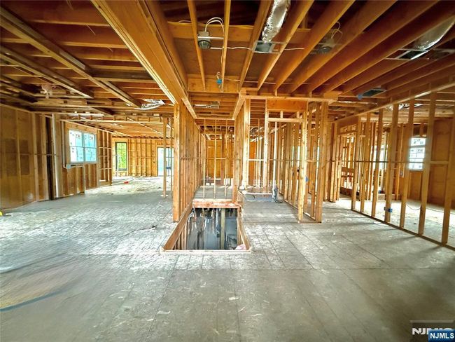 1153 Linwood Ave, House other with 6 bedrooms, 6 bathrooms and null parking in Twp Washingtn NJ | Image 5