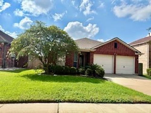 11408 Shoal Creek Dr, Pearland, TX, 77584-8795 | Card Image