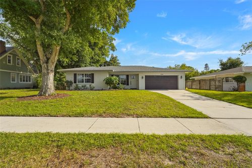 7746 Westmoreland Dr, SARASOTA, FL, 34243-1921 | Card Image