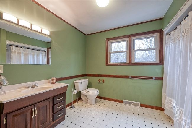 2938 Kane Rd, House other with 3 bedrooms, 3 bathrooms and null parking in Aliquippa PA | Image 24