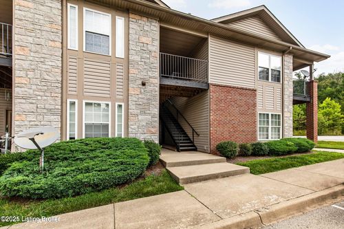 207-7309 Saint Andrews Woods Cir, Louisville, KY, 40214-4231 | Card Image
