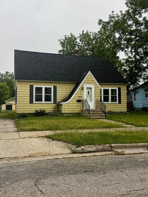 832 Jackson Street, Marinette, WI, 54143 | Card Image