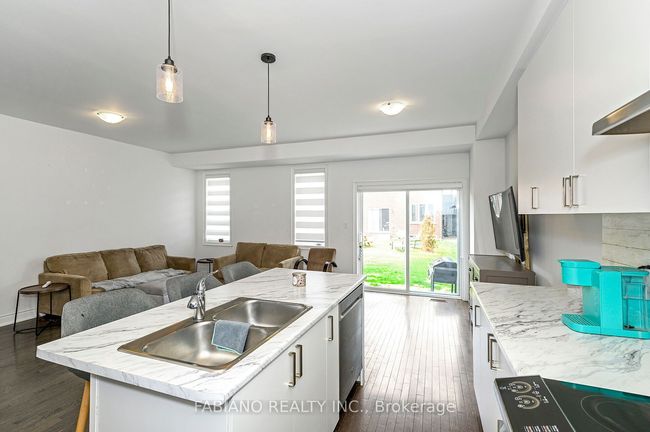 36 Autumn Dr, House attached with 3 bedrooms, 3 bathrooms and 1 parking in Wasaga Beach ON | Image 8