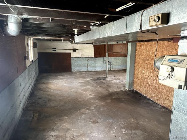 19351 Georgia St, House other with 4 bedrooms, 1 bathrooms and null parking in Roseville MI | Image 14