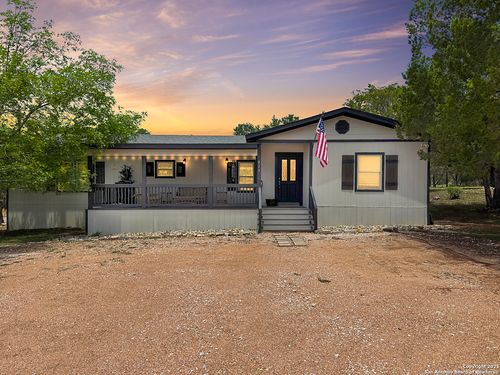 823 Trail Crest Dr, Canyon Lake, TX, 78133-4320 | Card Image