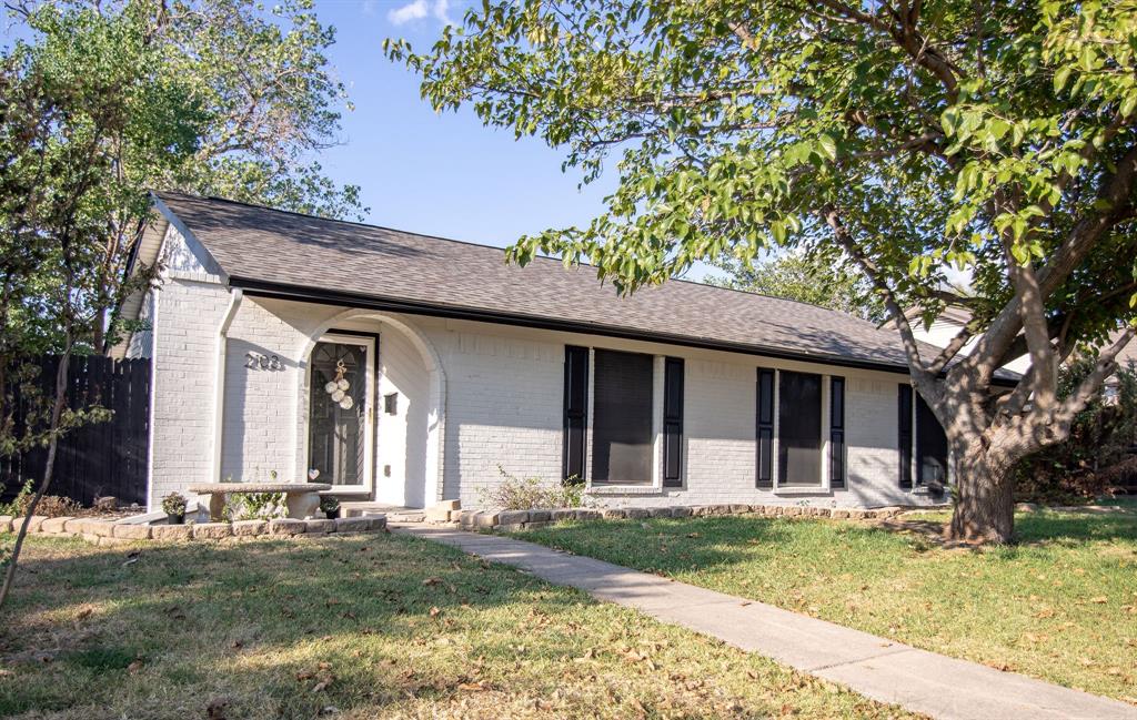 Cedarcrest Dr, Carrollton, TX 75007
