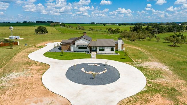 1318 Countryside Bnd, Home with 4 bedrooms, 5 bathrooms and 3 parking in Fredericksburg TX | Image 46