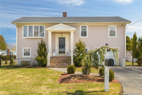 6 Jenkins St, Bristol, RI, 02809-4118 | Card Image