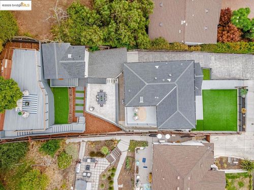 7900 Michigan Ave, Oakland, CA, 94605-3617 | Card Image